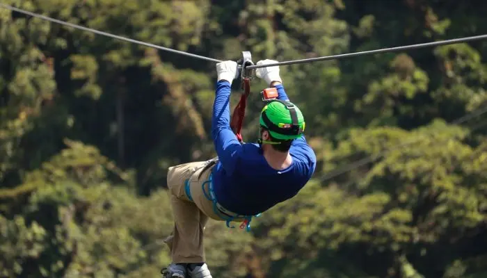 Zip Line - Emoción y Aventura